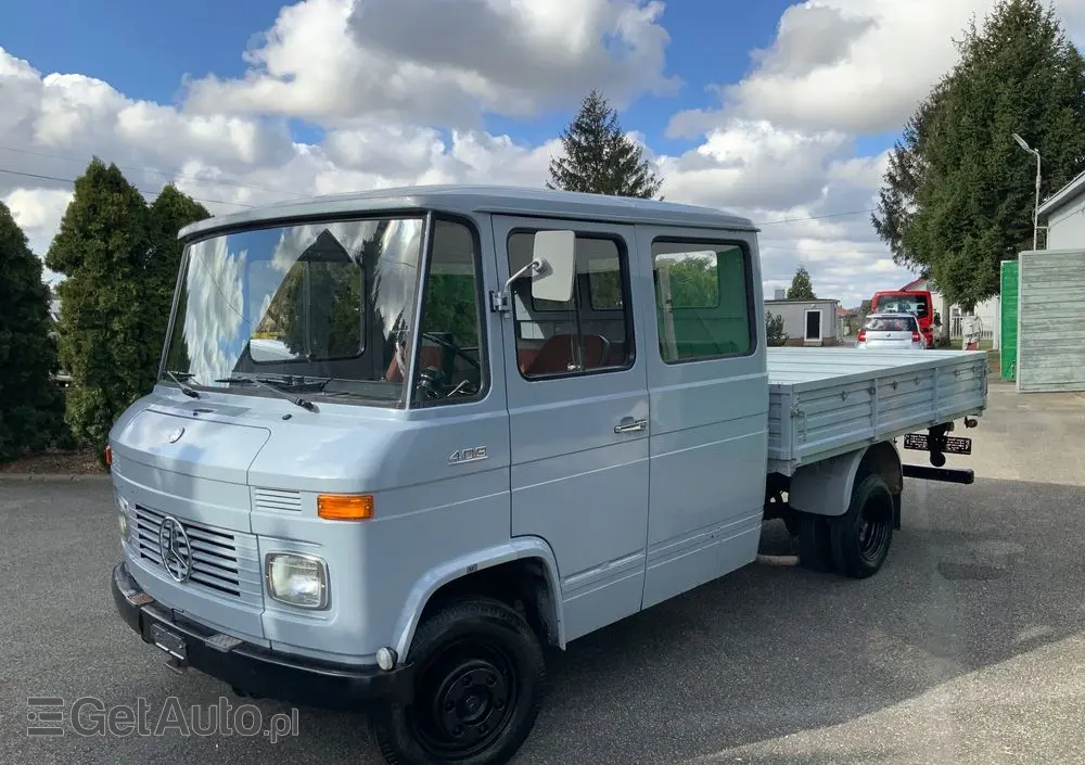 MERCEDES-BENZ L409/G35 