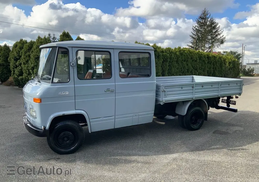 MERCEDES-BENZ L409/G35 