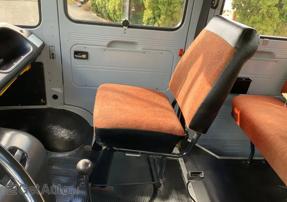 MERCEDES-BENZ L409/G35 