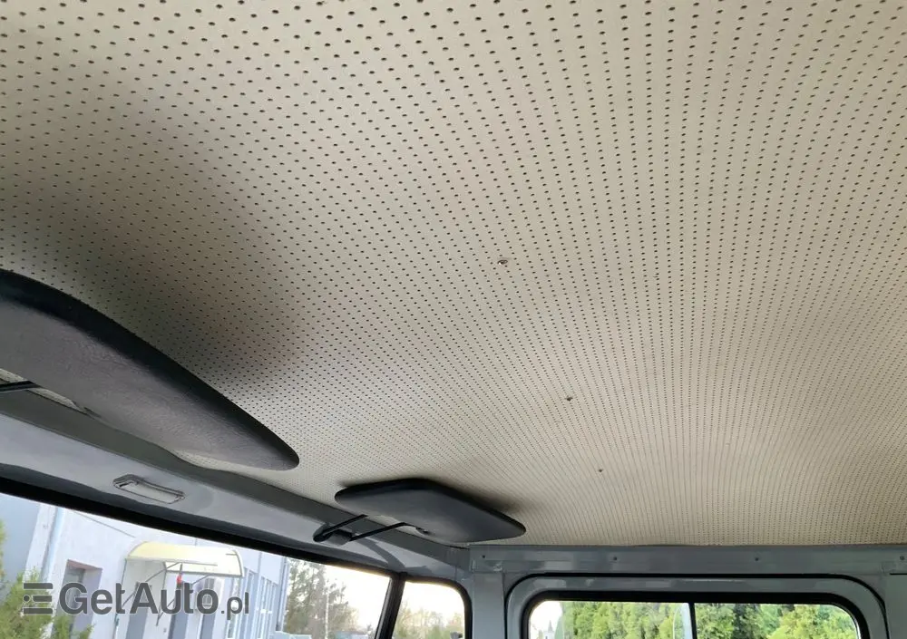 MERCEDES-BENZ L409/G35 