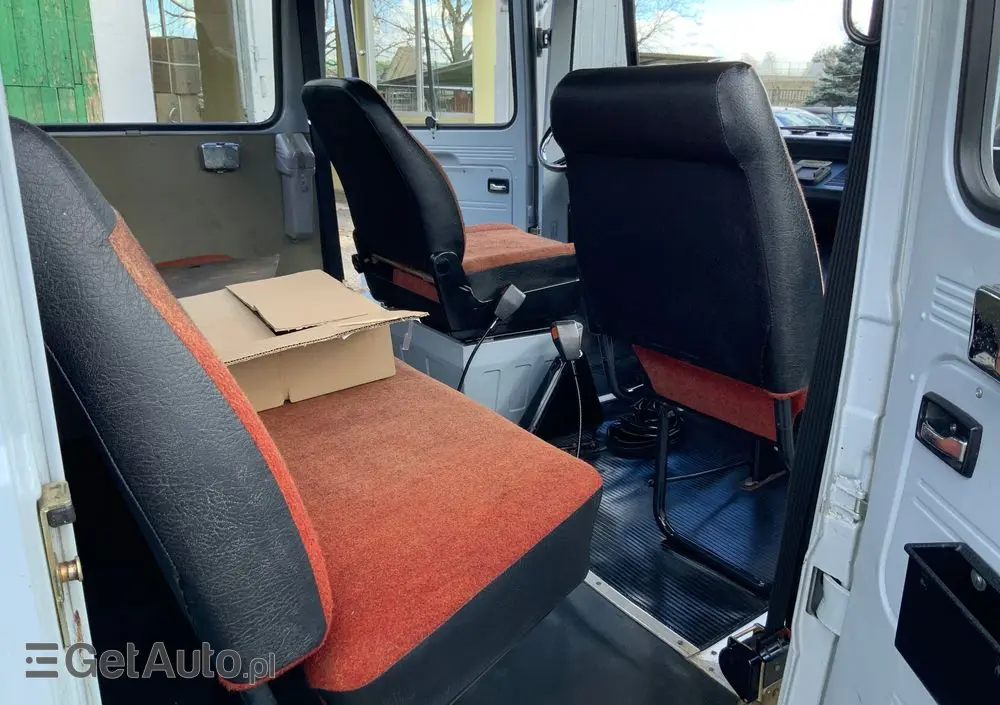 MERCEDES-BENZ L409/G35 