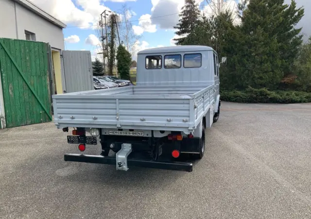 MERCEDES-BENZ L409/G35 