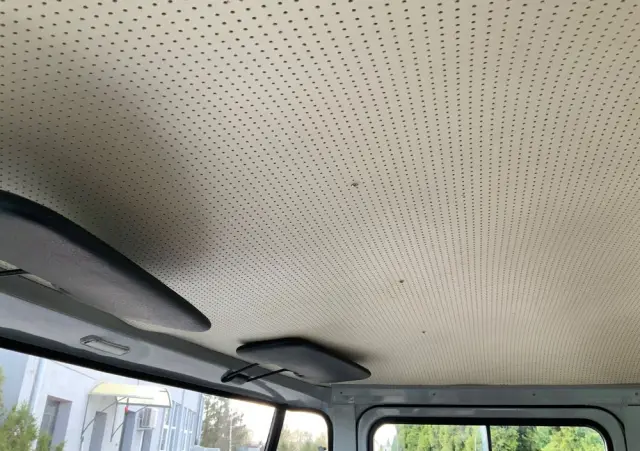 MERCEDES-BENZ L409/G35 