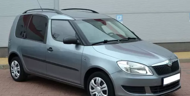 SKODA Roomster 