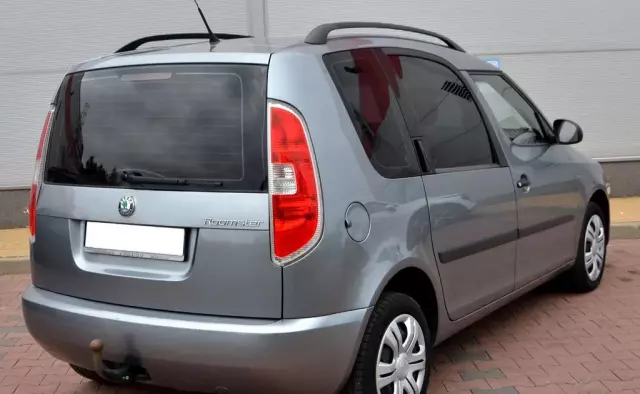 SKODA Roomster 