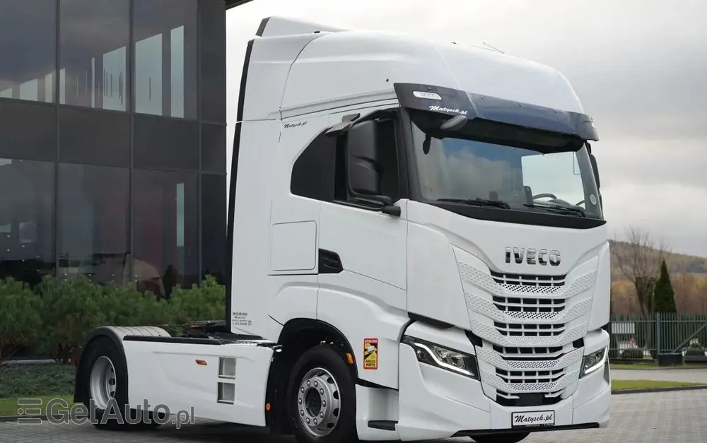 IVECO S-WAY / 480 / RETARDER / KLIMA POSTOJOWA / OPONY 100% 