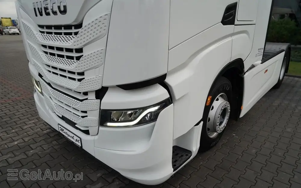 IVECO S-WAY / 480 / RETARDER / KLIMA POSTOJOWA / OPONY 100% 