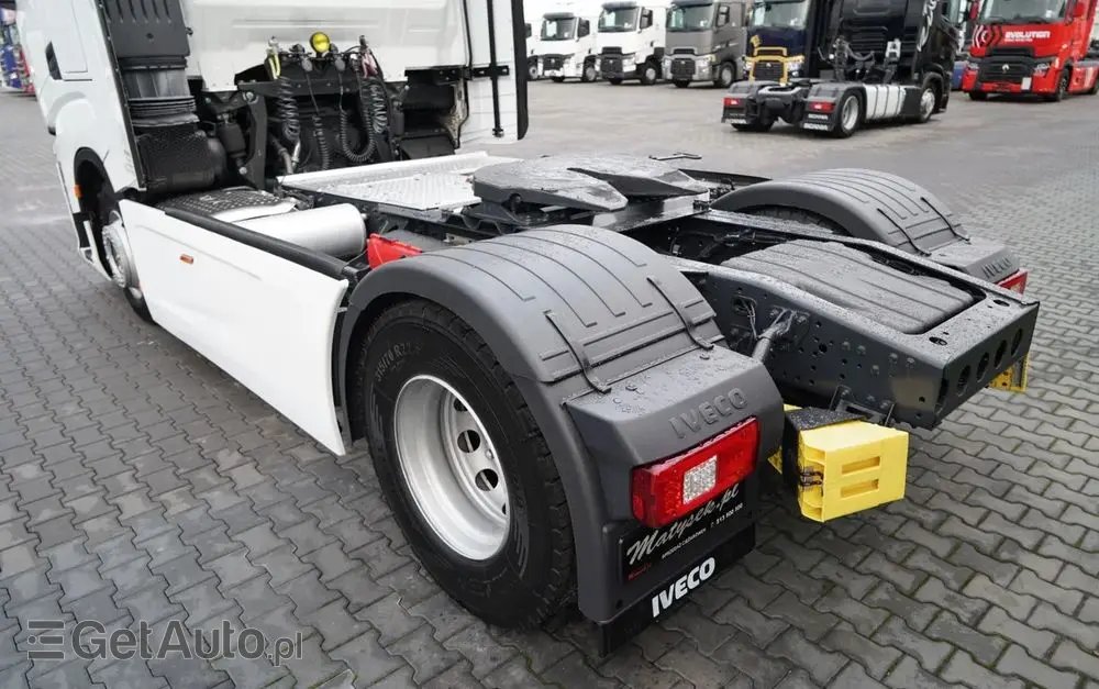 IVECO S-WAY / 480 / RETARDER / KLIMA POSTOJOWA / OPONY 100% 