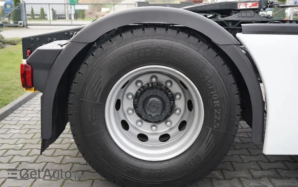 IVECO S-WAY / 480 / RETARDER / KLIMA POSTOJOWA / OPONY 100% 