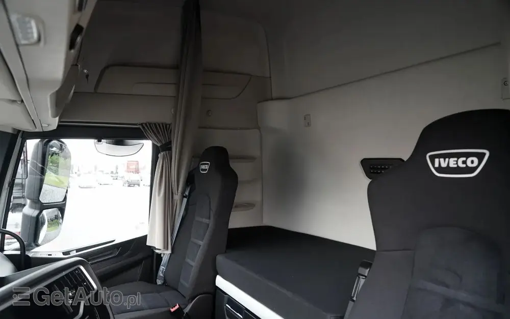 IVECO S-WAY / 480 / RETARDER / KLIMA POSTOJOWA / OPONY 100% 
