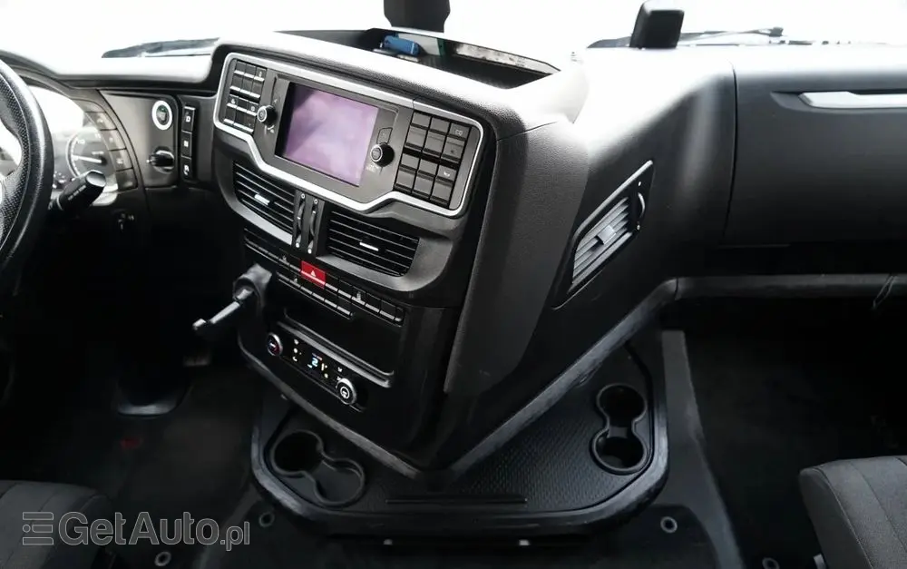 IVECO S-WAY / 480 / RETARDER / KLIMA POSTOJOWA / OPONY 100% 