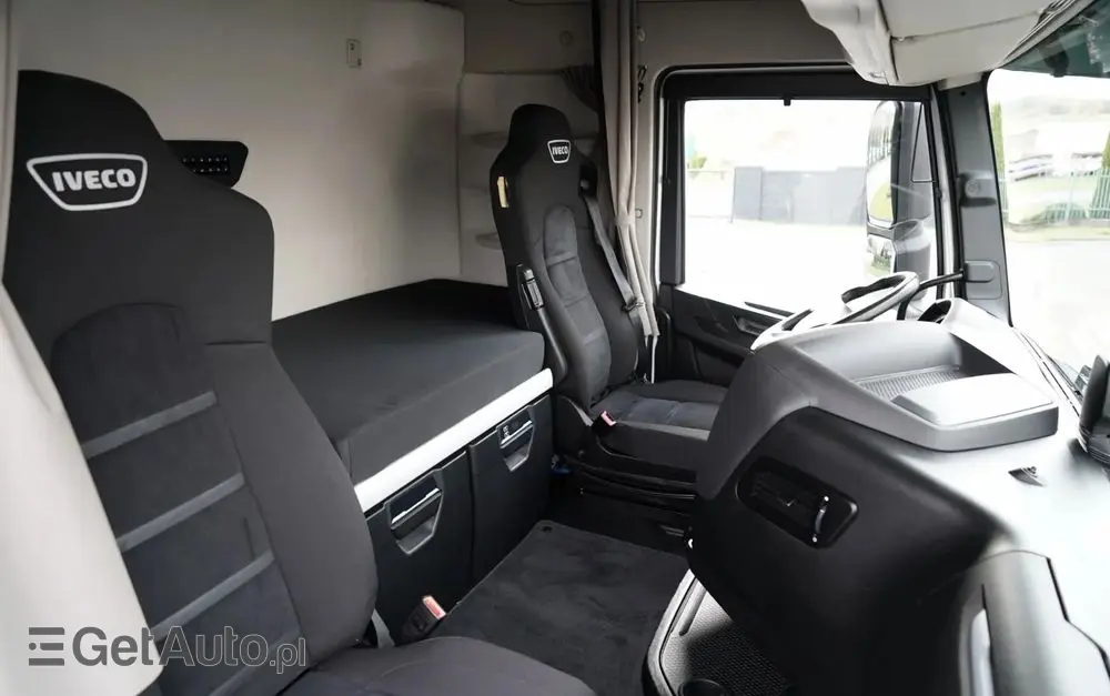 IVECO S-WAY / 480 / RETARDER / KLIMA POSTOJOWA / OPONY 100% 