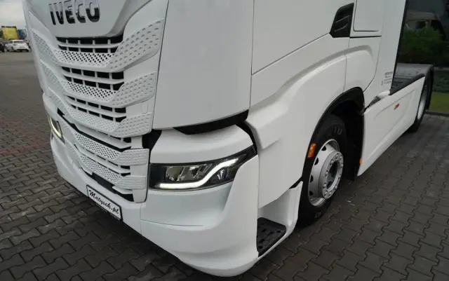 IVECO S-WAY / 480 / RETARDER / KLIMA POSTOJOWA / OPONY 100% 