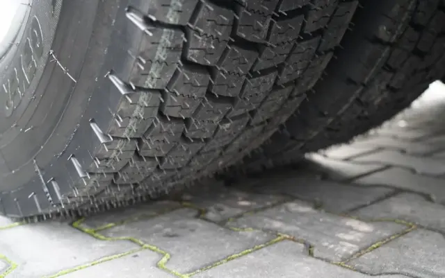 IVECO S-WAY / 480 / RETARDER / KLIMA POSTOJOWA / OPONY 100% 