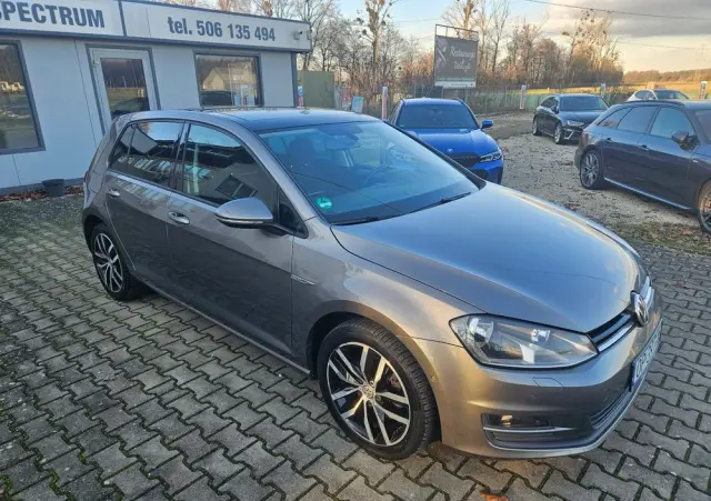VOLKSWAGEN Golf 1.4 TSI BlueMotion Technology DSG Cup