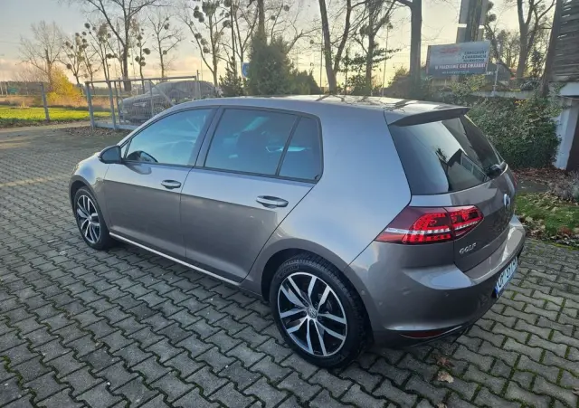 VOLKSWAGEN Golf 1.4 TSI BlueMotion Technology DSG Cup