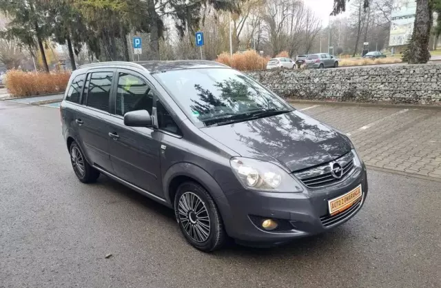 OPEL Zafira 