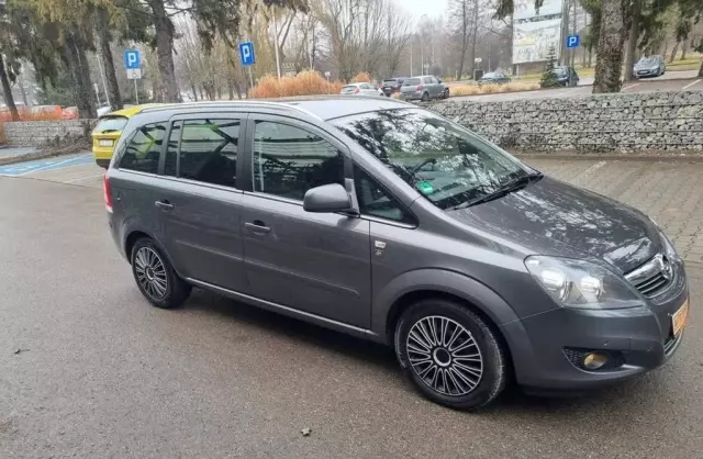 OPEL Zafira 