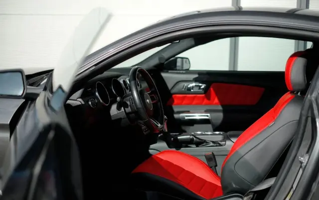 FORD Mustang 2.3 Eco Boost