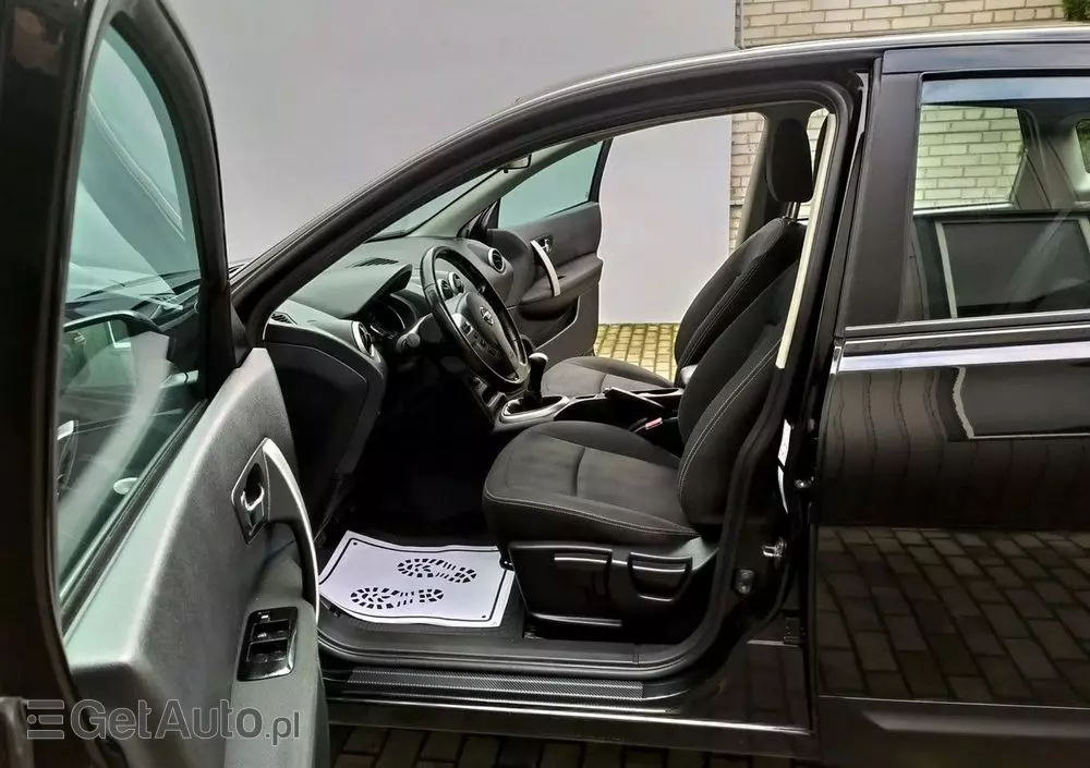 NISSAN Qashqai 1.6 Acenta