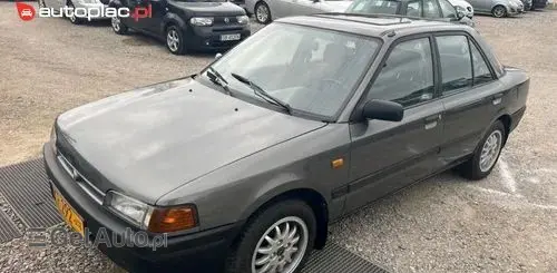 MAZDA 323 
