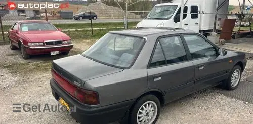 MAZDA 323 