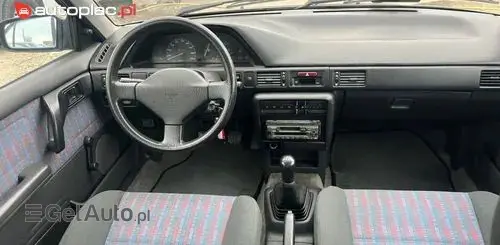 MAZDA 323 