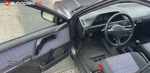 MAZDA 323 