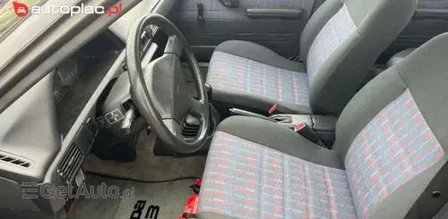 MAZDA 323 