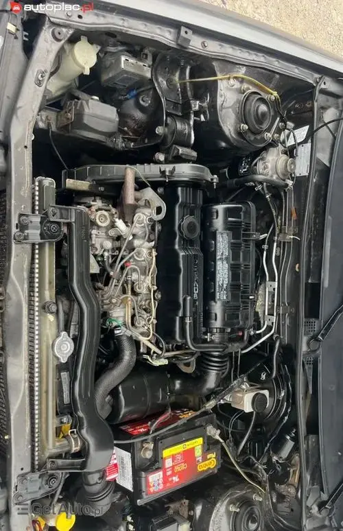 MAZDA 323 