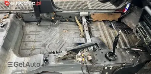 MAZDA 323 
