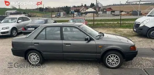 MAZDA 323 
