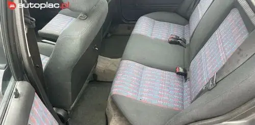 MAZDA 323 