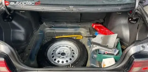 MAZDA 323 
