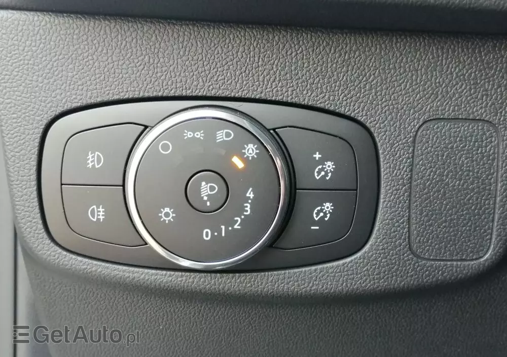 FORD Focus 1.0 EcoBoost Titanium