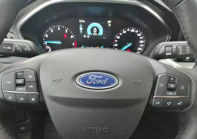 FORD Focus 1.0 EcoBoost Titanium