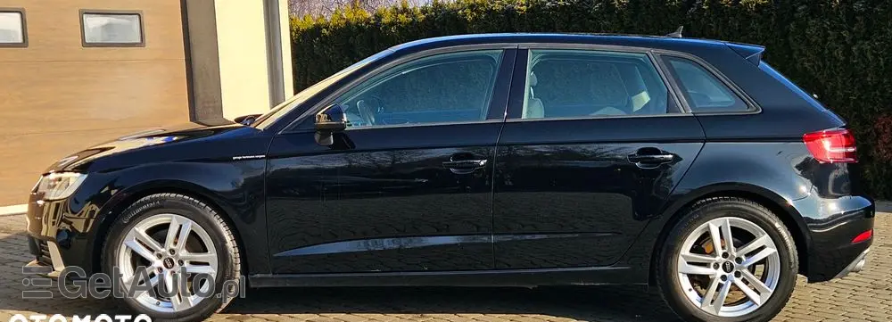 AUDI A3 Sportback 2.0 TDI (clean diesel) quattro S tronic Attraction