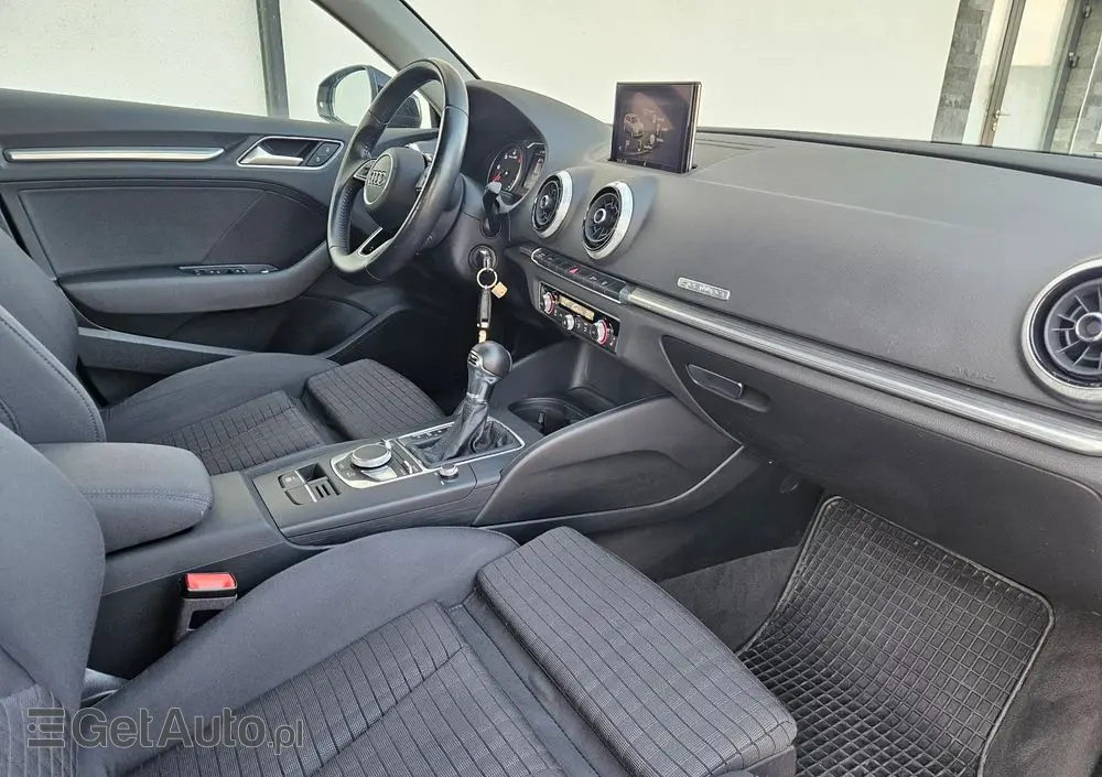 AUDI A3 Sportback 2.0 TDI (clean diesel) quattro S tronic Attraction