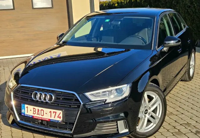 AUDI A3 Sportback 2.0 TDI (clean diesel) quattro S tronic Attraction