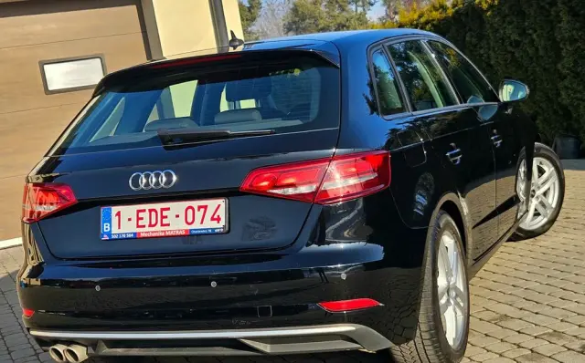 AUDI A3 Sportback 2.0 TDI (clean diesel) quattro S tronic Attraction