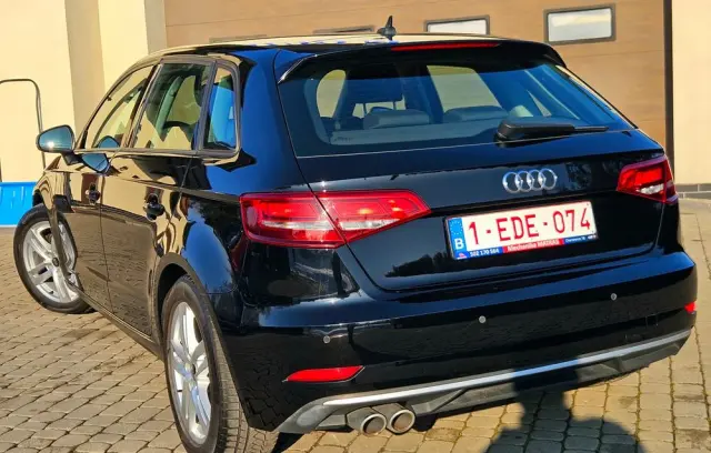 AUDI A3 Sportback 2.0 TDI (clean diesel) quattro S tronic Attraction