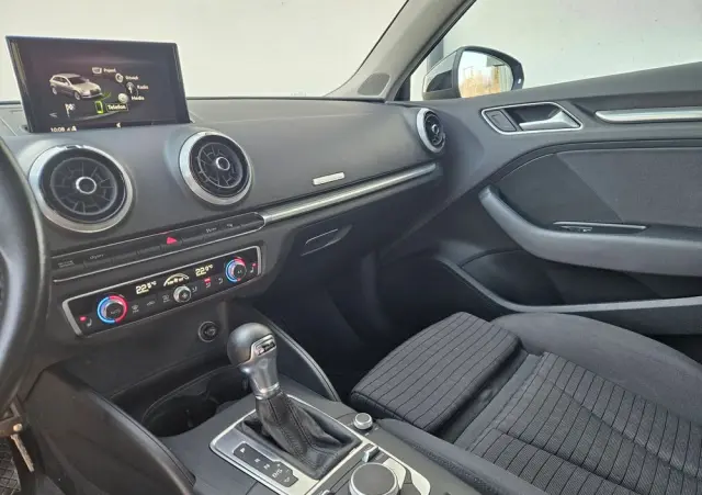 AUDI A3 Sportback 2.0 TDI (clean diesel) quattro S tronic Attraction