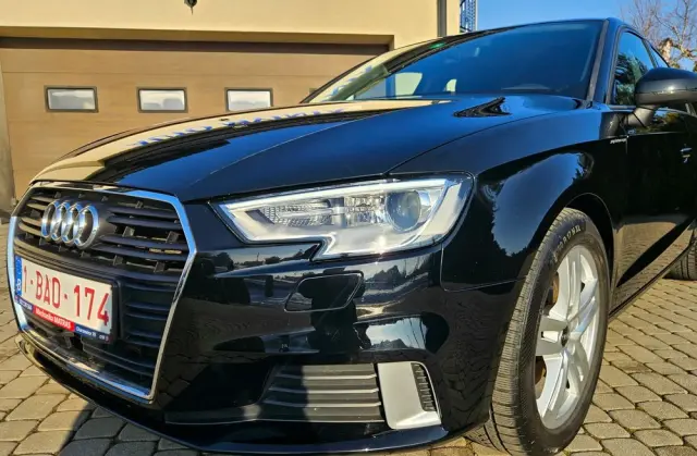 AUDI A3 Sportback 2.0 TDI (clean diesel) quattro S tronic Attraction