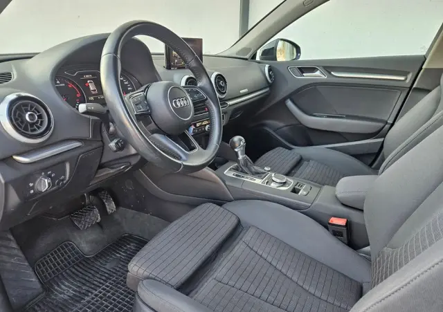 AUDI A3 Sportback 2.0 TDI (clean diesel) quattro S tronic Attraction