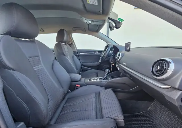 AUDI A3 Sportback 2.0 TDI (clean diesel) quattro S tronic Attraction