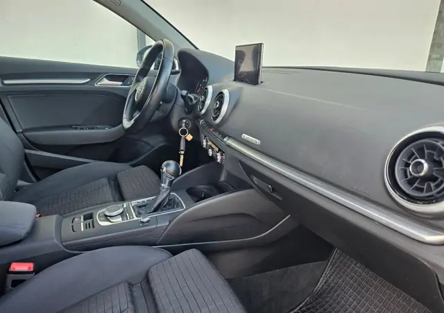 AUDI A3 Sportback 2.0 TDI (clean diesel) quattro S tronic Attraction