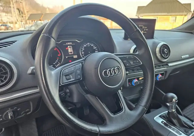 AUDI A3 Sportback 2.0 TDI (clean diesel) quattro S tronic Attraction