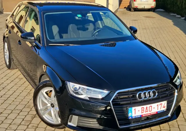 AUDI A3 Sportback 2.0 TDI (clean diesel) quattro S tronic Attraction