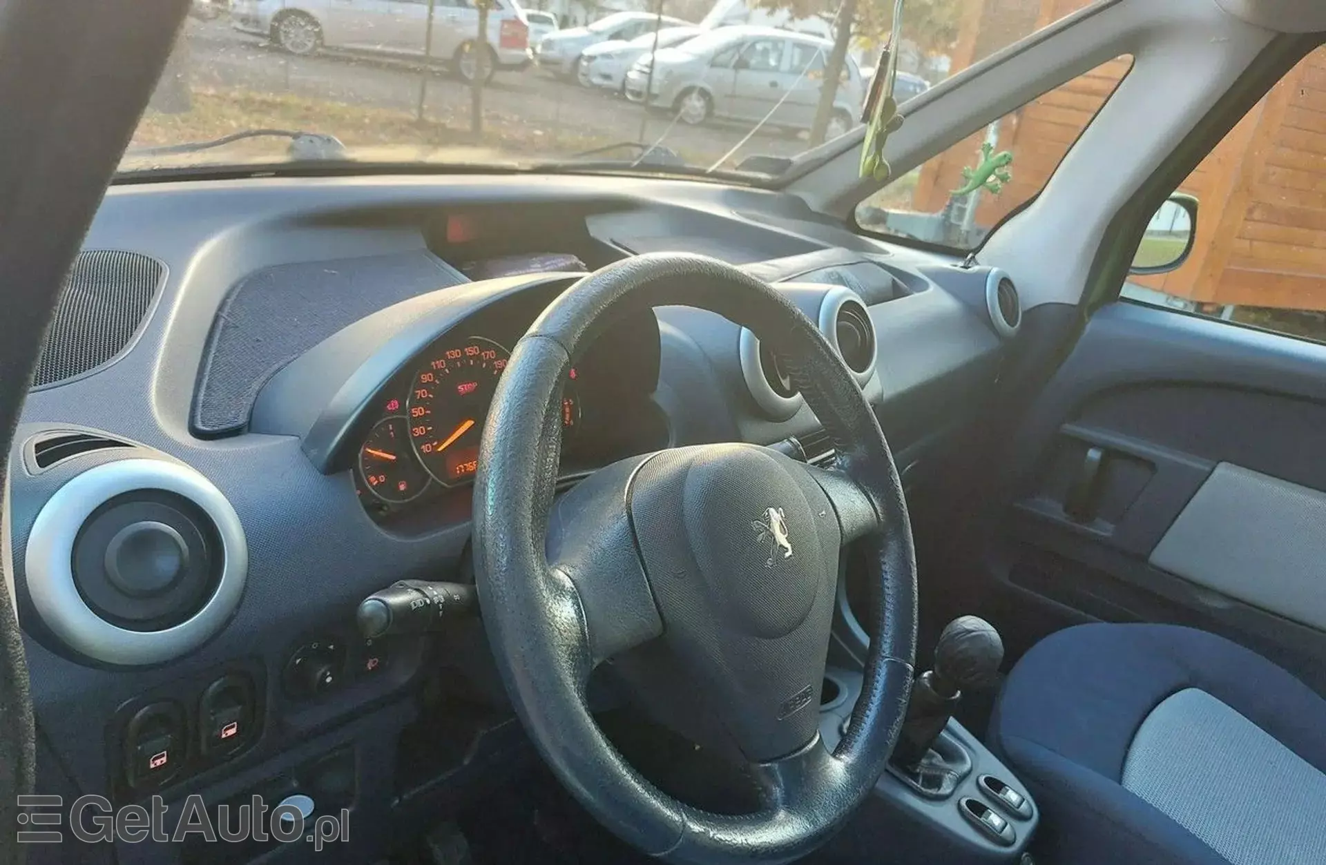 PEUGEOT 1007 