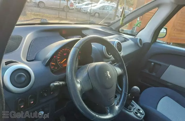 PEUGEOT 1007 